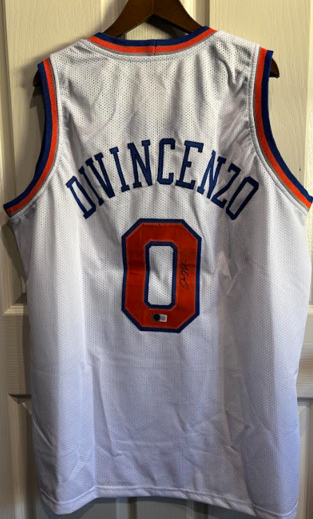 NBA New York Knicks Donte Divincenzo Signed Jersey with COA